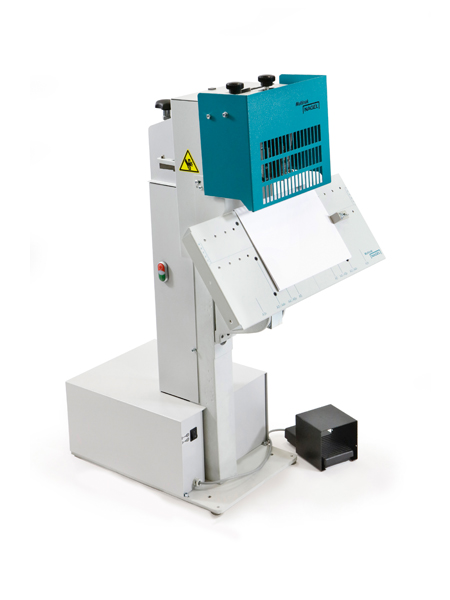 [20.215.4000] Multinak S met A-nietkoppen